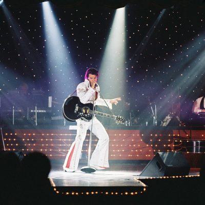 elvis-vive-02